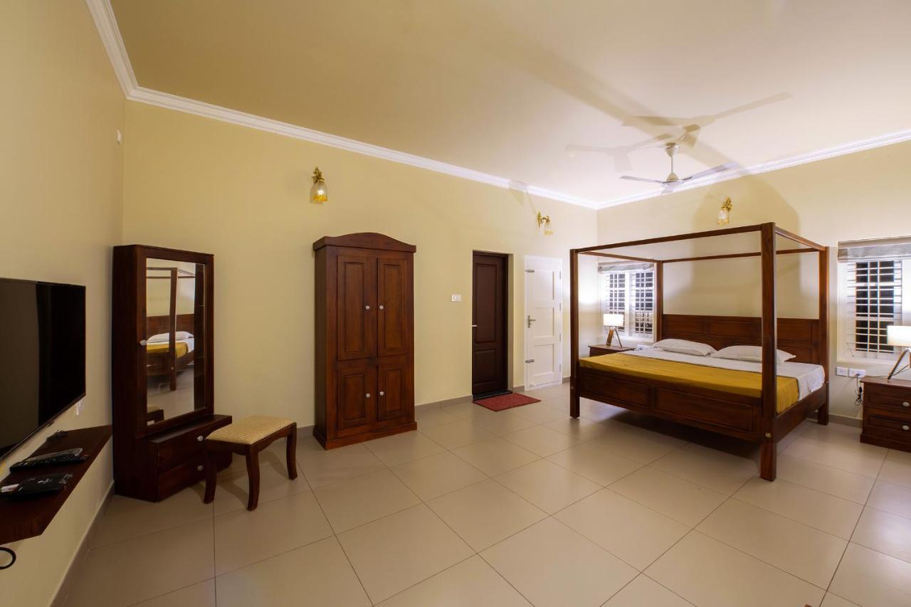 Alencherry Plantation Homestay Thekkady Exterior photo